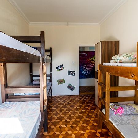 Capivara'S Hostel Curitiba Bagian luar foto